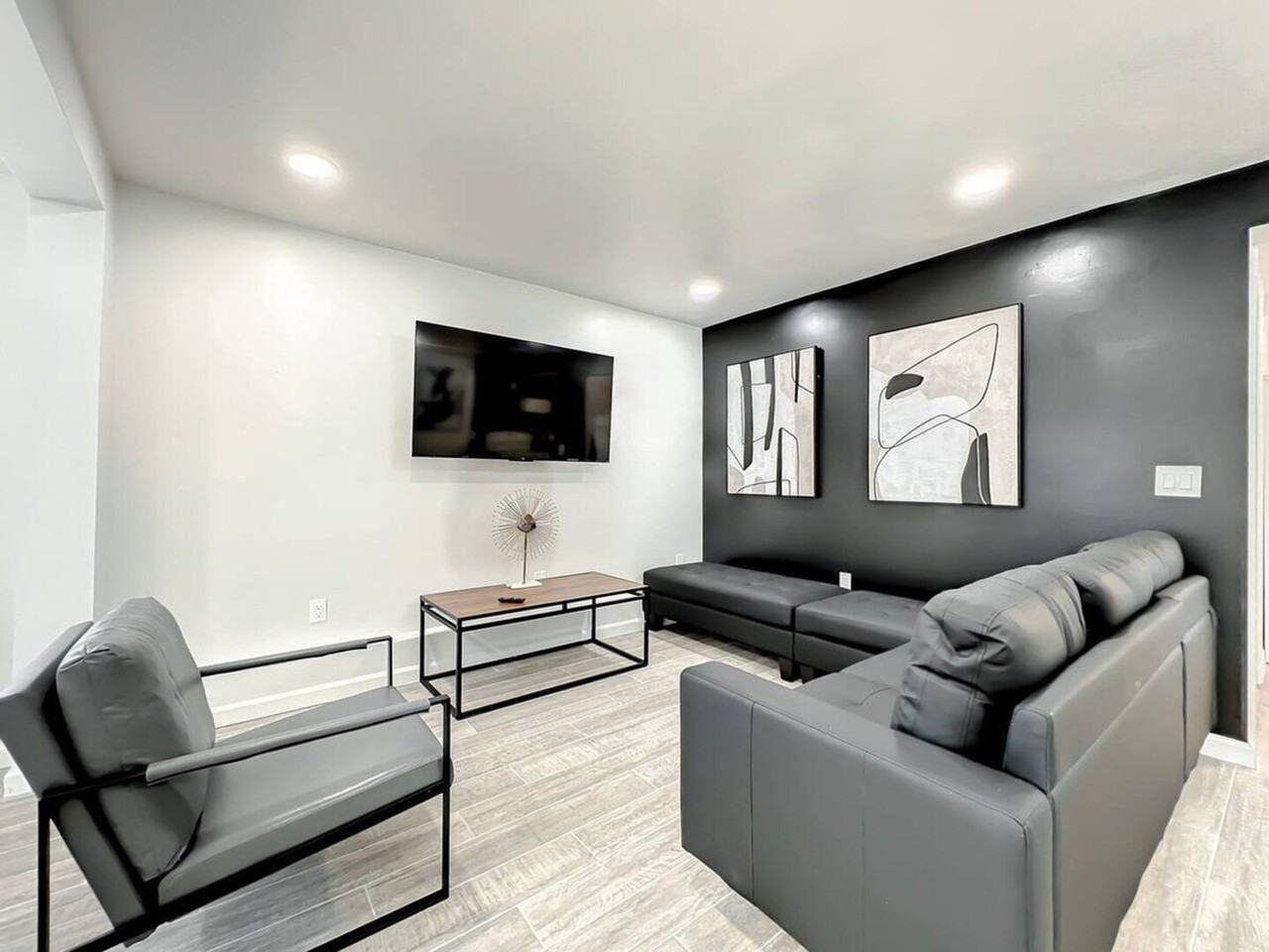 173 S Orange Ave #1287552P - Photo 3 of 25