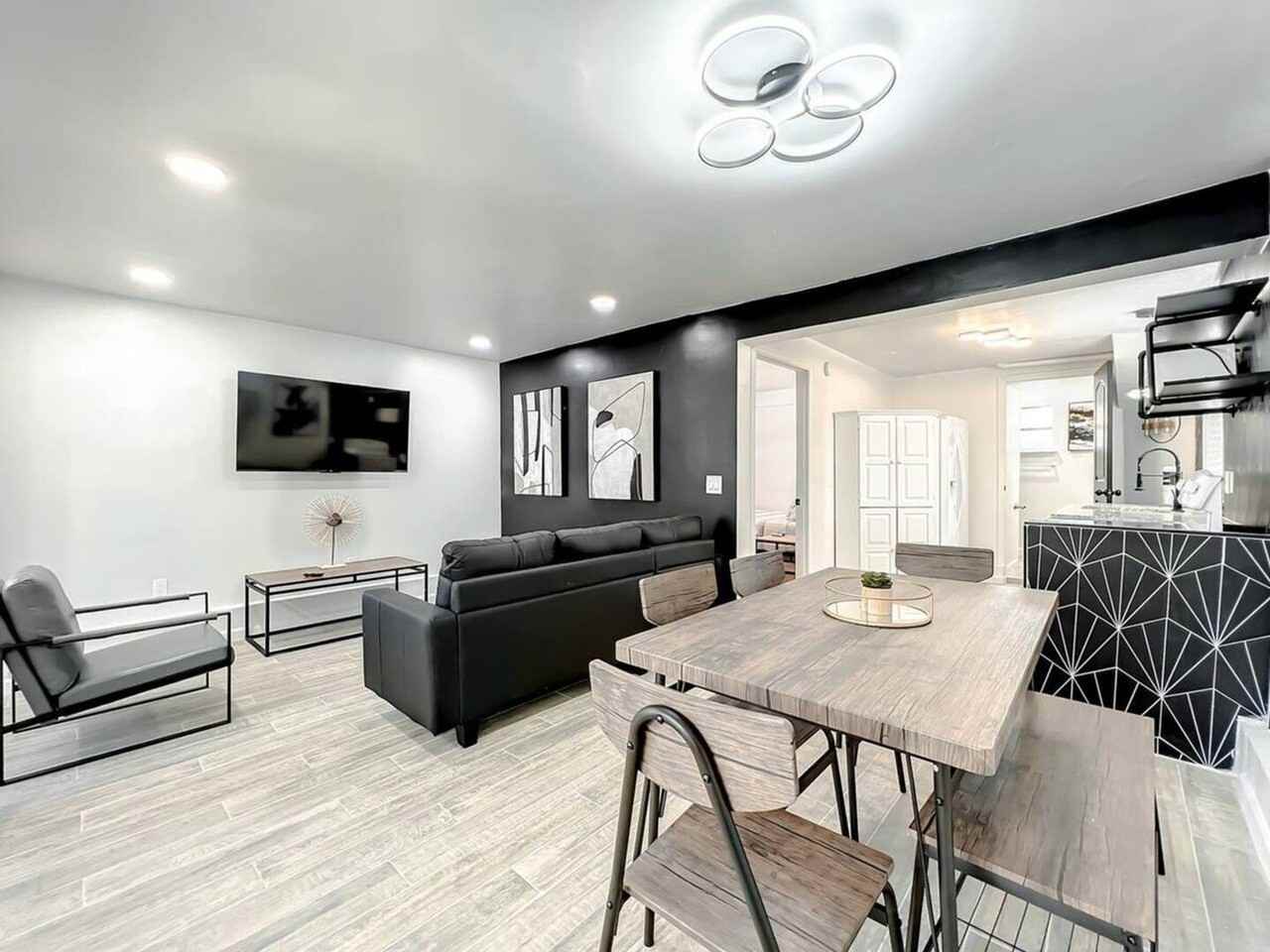 173 S Orange Ave #1287552P - Photo 4 of 25