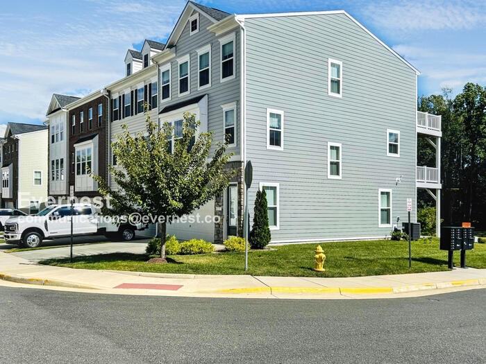 4091 Elizabeth Reed Way - Photo 2 of 50