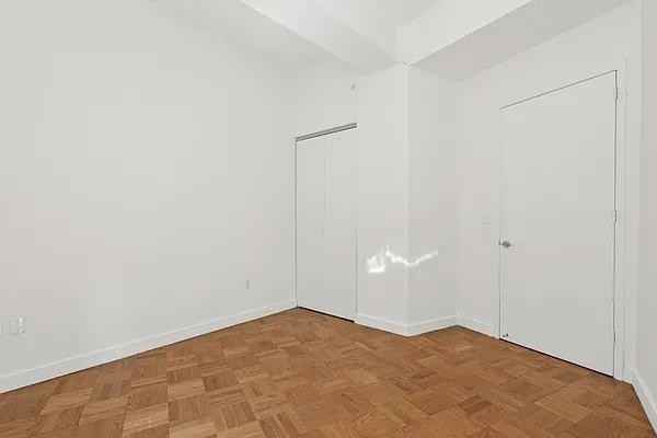 Exchange Pl #524 - Photo 6 of 17