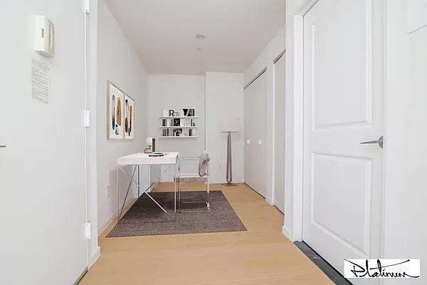 John St #3302 - Photo 6 of 20