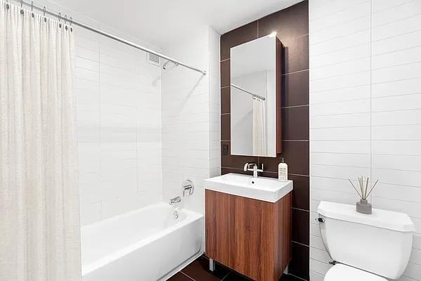 John St #2215 - Photo 5 of 20