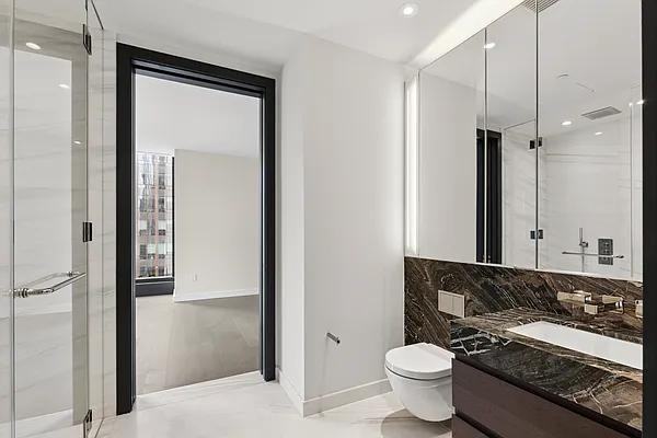 Greenwich St #32B - Photo 6 of 15