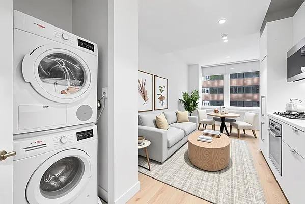 Water St #10V - Photo 2 of 20