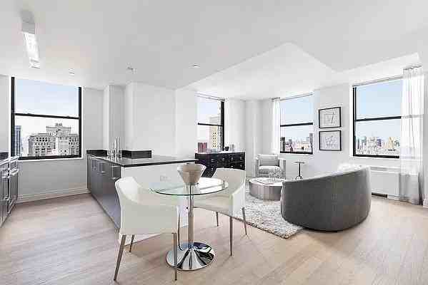 Pine St #4602 - Photo 5 of 20