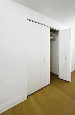 Pine St #1307 - Photo 3 of 20