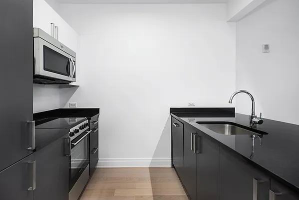 Pine St #824 - Photo 2 of 20