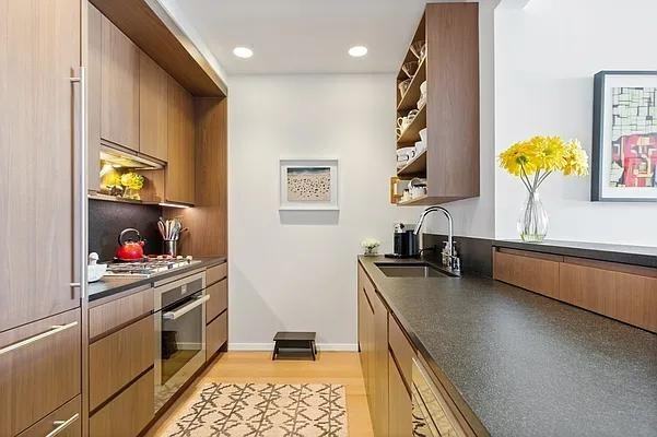 West St #21B - Photo 4 of 20