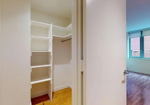 Leonard St #608 - Photo 6 of 8