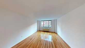 Reade St #2B - Photo 1 of 1