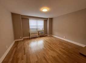 Greenwich St #3104B - Photo 1 of 1