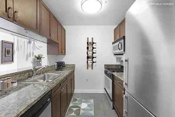 North End Avenue #24D - Photo 2 of 18