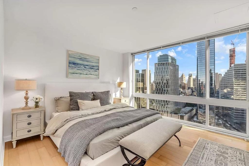 N End Ave #7D - Photo 6 of 15