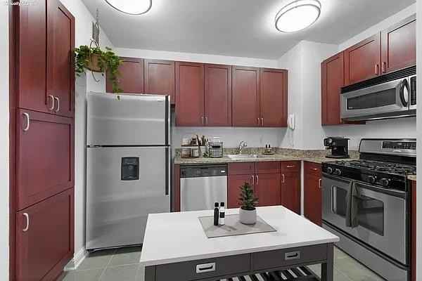 N End Ave #10A - Photo 4 of 13