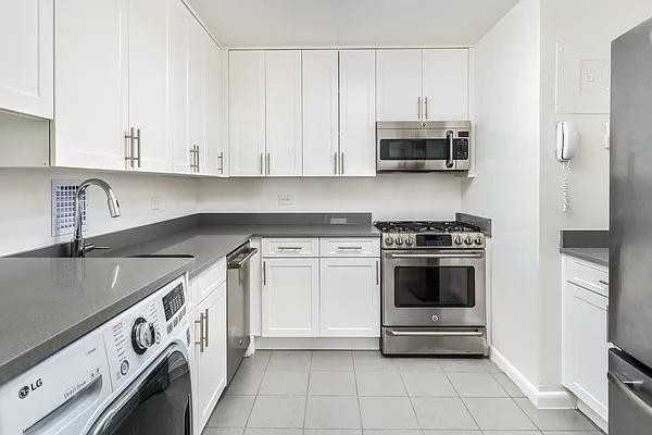 S End Ave #4E - Photo 5 of 17