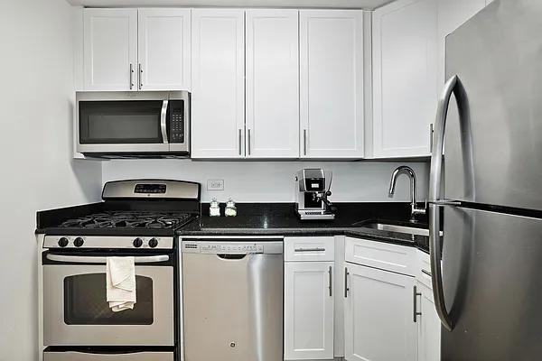 S End Ave #35M - Photo 2 of 14