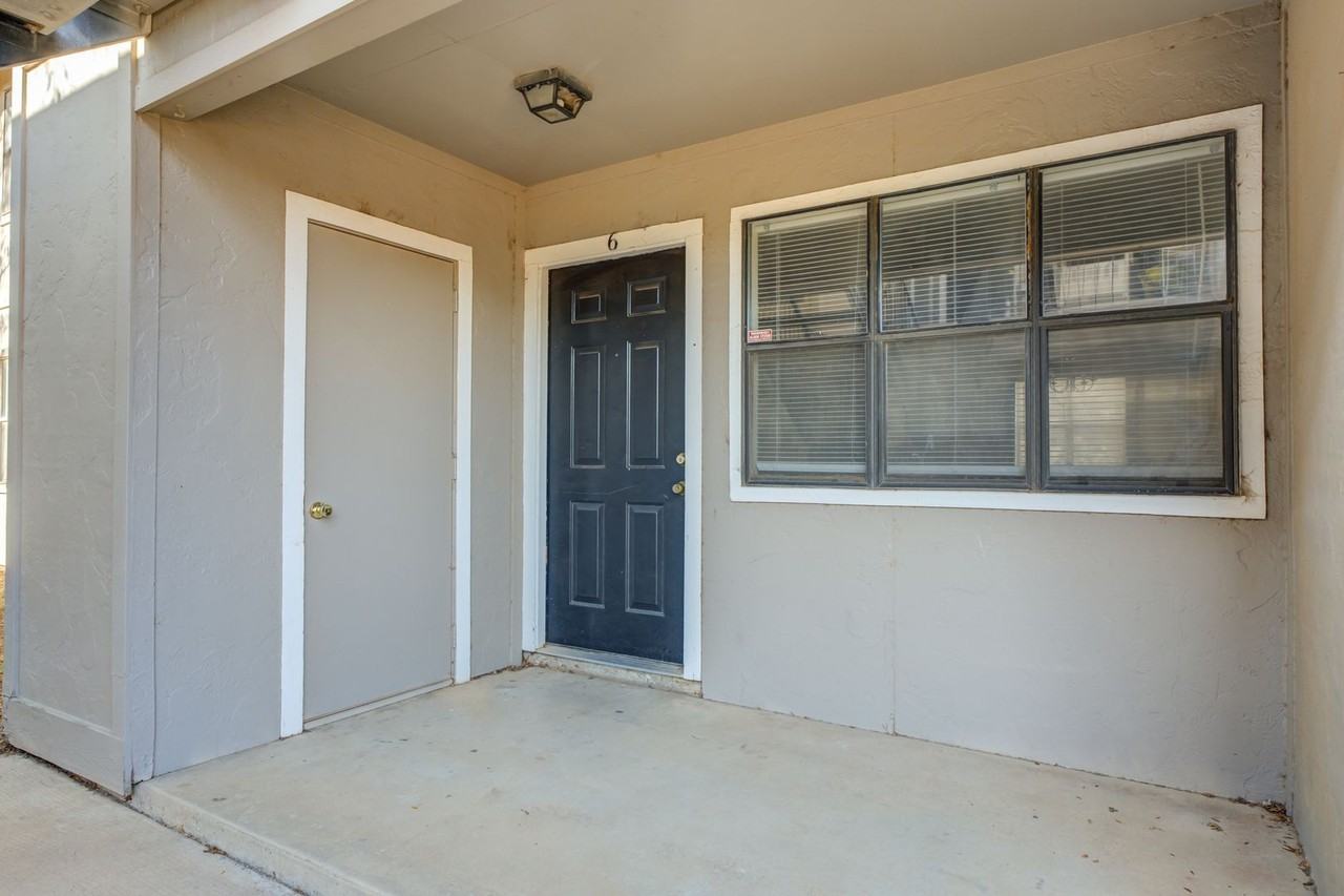 4705 Albany Ave #29 - Photo 3 of 25