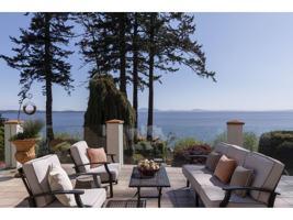 featured image of 13464 13A Avenue