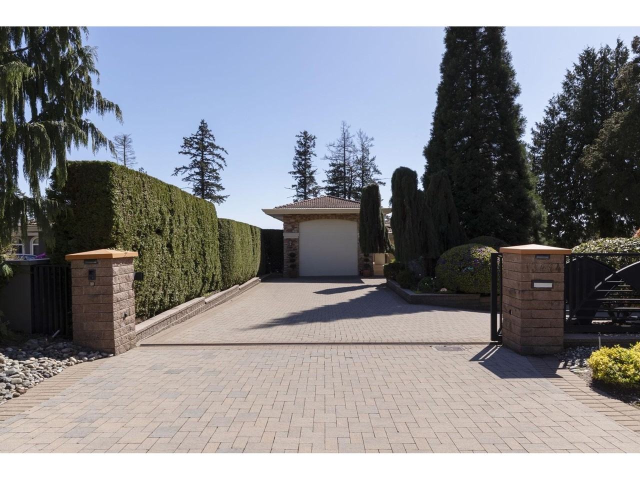 13464 13A Avenue - Photo 3 of 40