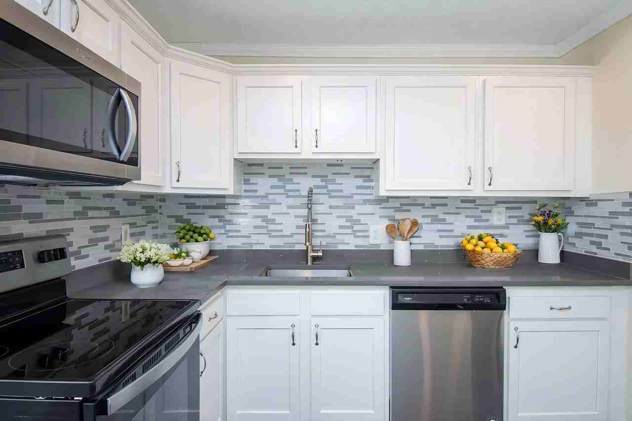 Colchester Estates - Photo 4 of 18