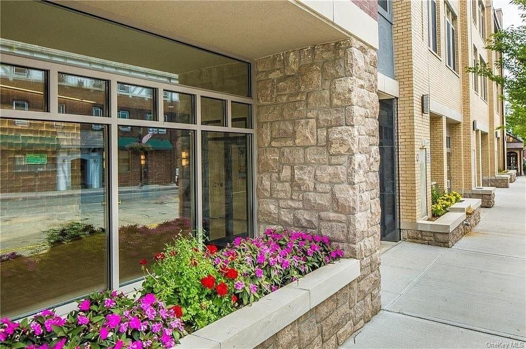 300 Columbus Avenue - Photo 4 of 50
