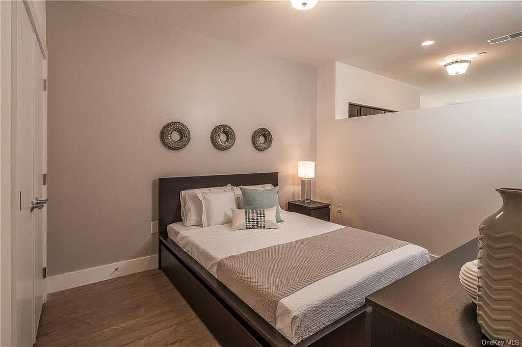 300 Columbus Avenue - Photo 3 of 50