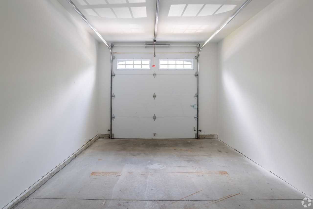 64 Monroe Dr #3 - Photo 7 of 8