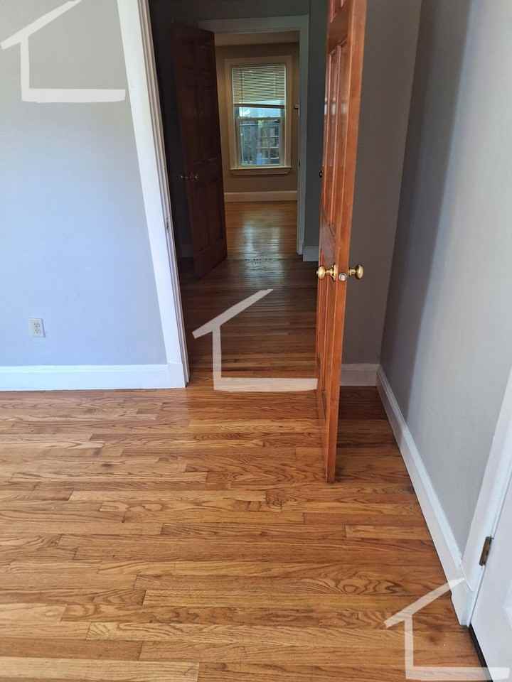 431 Franklin St - Photo 6 of 11