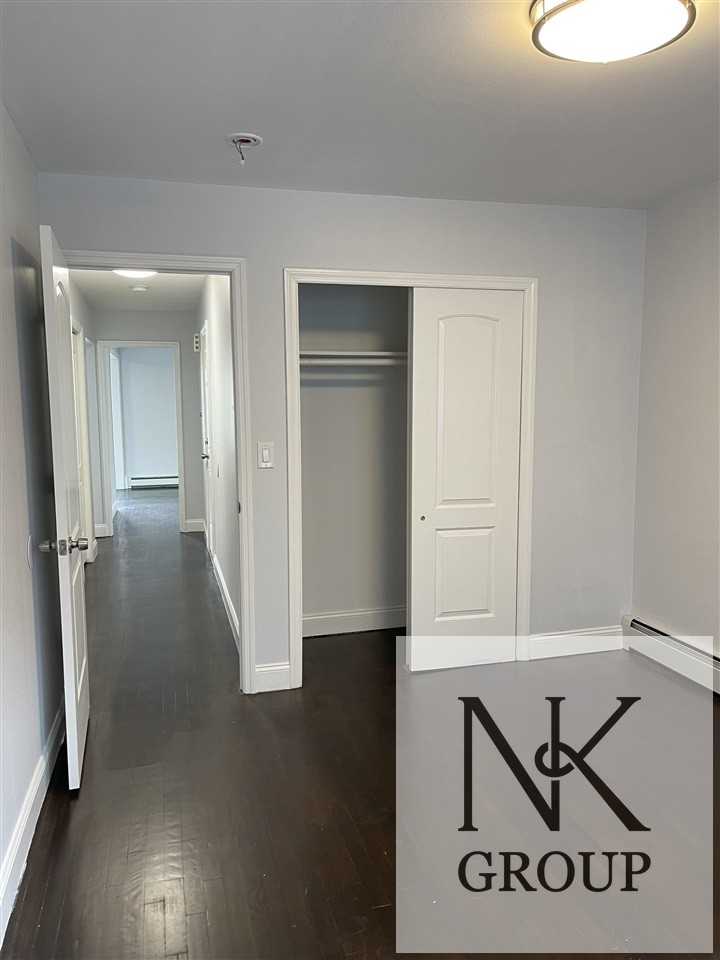 1002 New York Avenue #3 - Photo 5 of 10