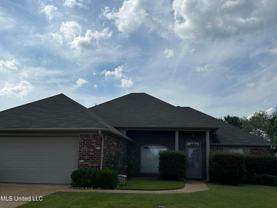 114 Sherwood Dr - Photo 1 of 1