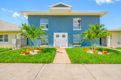 Modern Island Living at 140 E Davis – Renovated 1, 2 & 3 Bedroom Apartments in the Heart of Davis Islands - Photo 1 of 1