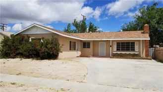 415 E Avenue J15 Lancaster East Avenue H10 #J15 - Photo 1 of 1