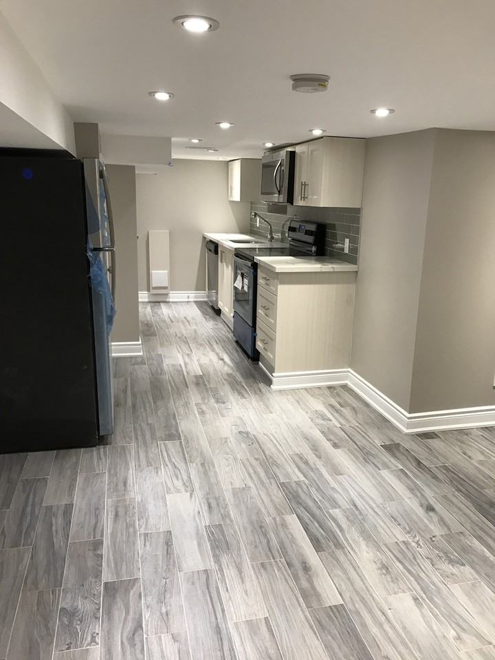 989 Dufferin St - Photo 6 of 10