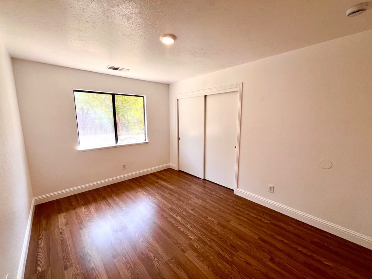 3228 N Hanover Ave - Photo 6 of 12