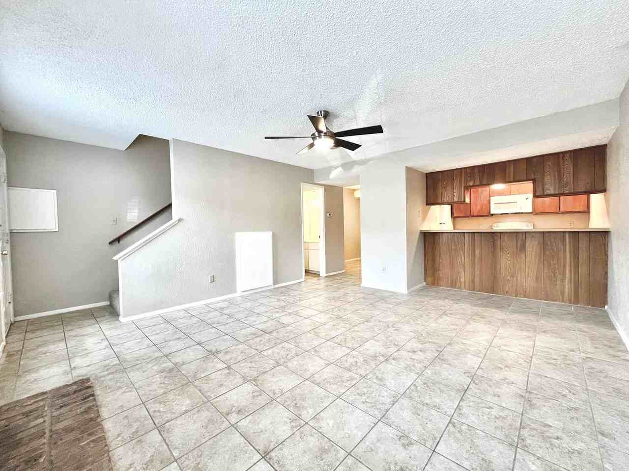 1247 Dallas Dr - Photo 3 of 13