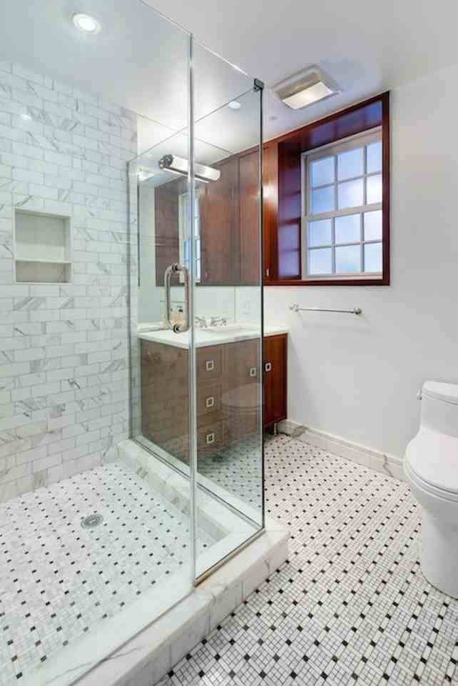 245 W 71st St - Photo 5 of 8