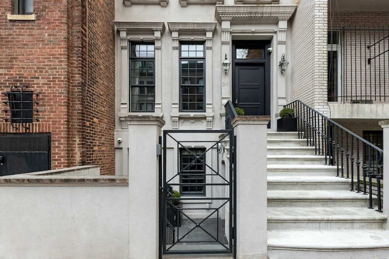 245 W 71st St - Photo 7 of 8