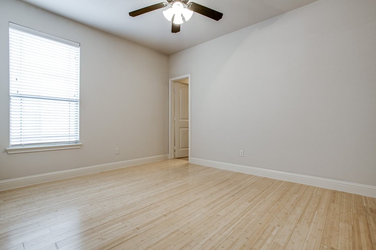 3125 Waits Ave #103 - Photo 5 of 16