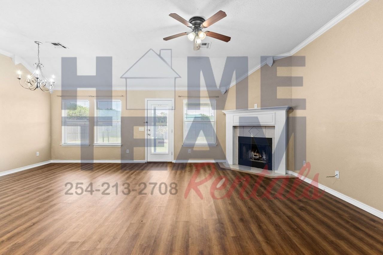 300 County Road 3351 - Photo 2 of 21