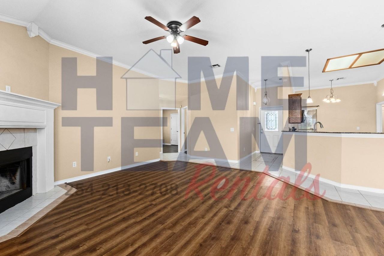 300 County Road 3351 - Photo 3 of 21