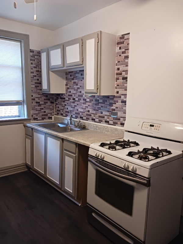 608 N Spaulding Ave #1 - Photo 5 of 12