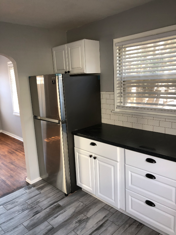 604 10th St Sw #604 - Photo 2 of 19