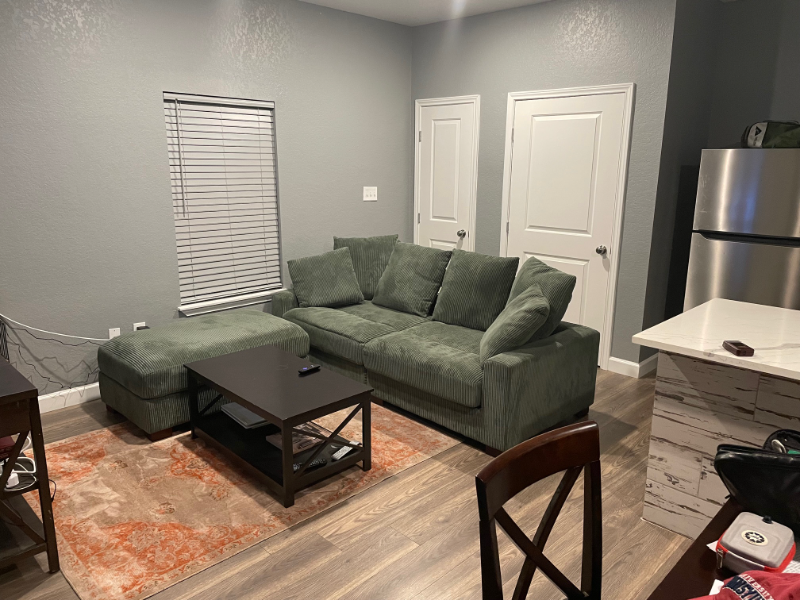 206 Roberts Street #201