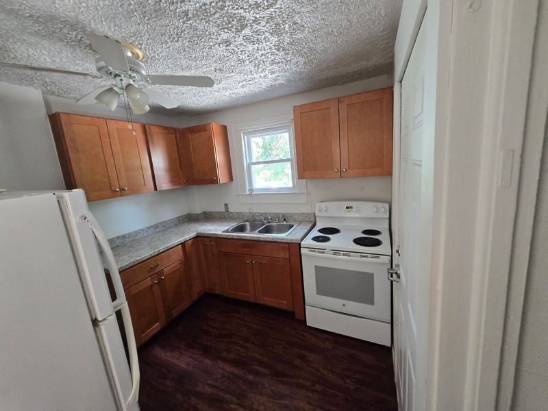 1047 Murray Ave #1047 - Photo 2 of 9