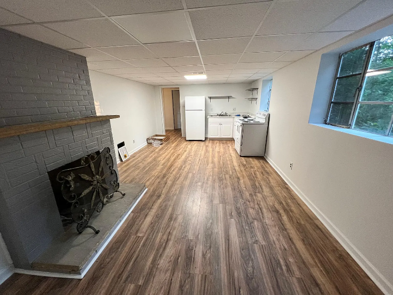 412 Maple St #1 - Photo 2 of 5