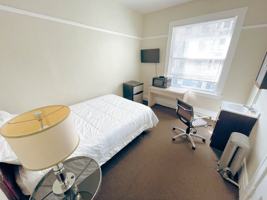 featured image of 700 Jones St