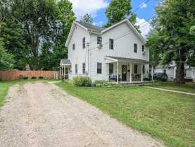 249 W Franklin St #1 - Photo 1 of 1