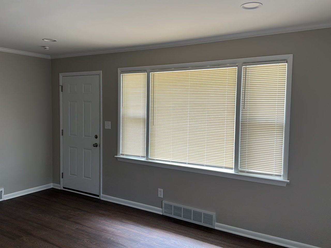 335 Avery St - Photo 6 of 50