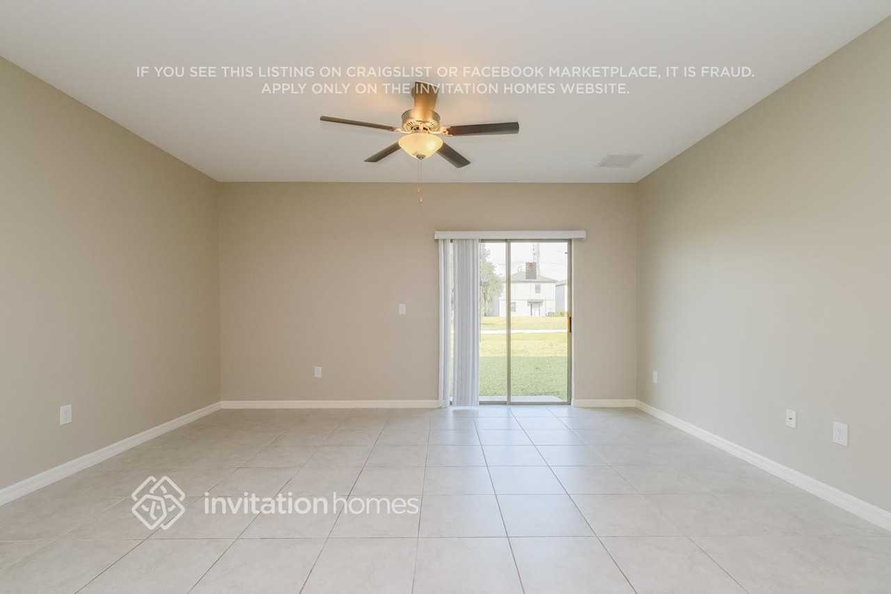 11181 Riley Pines Cir - Photo 4 of 18