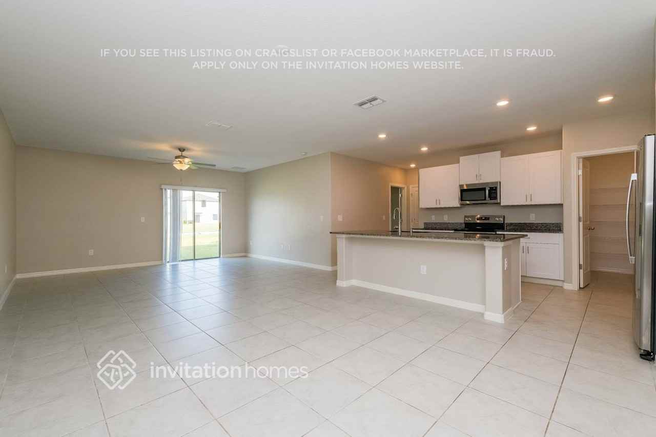 11181 Riley Pines Cir - Photo 6 of 18